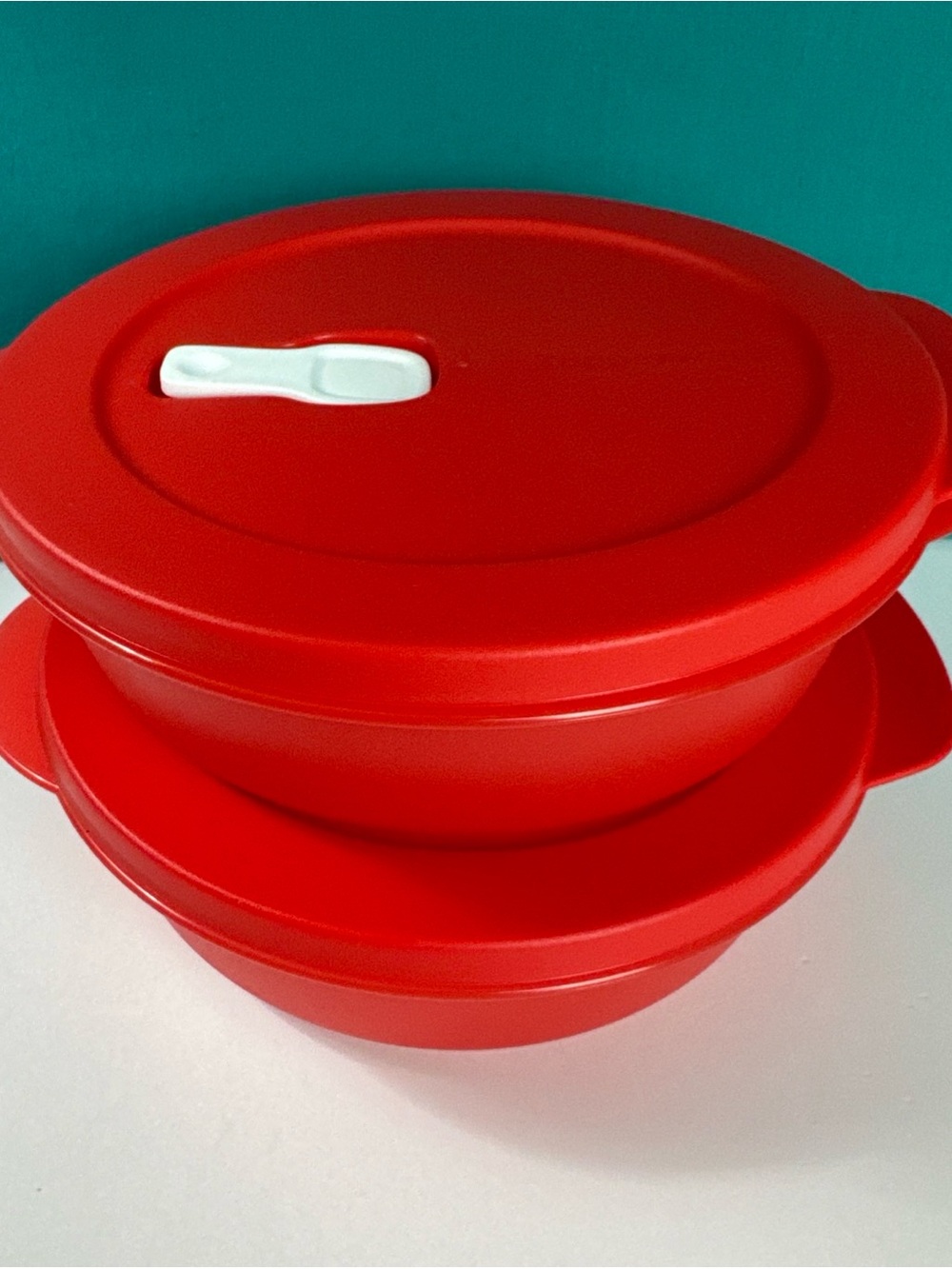 Tupperware Crystalwave Microwave Dish 850ml / 3.5 cup Container Red Set Of 2 - Picture 1 of 2